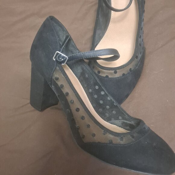 Size 11 Torrid Mary Janes - Picture 2 of 4